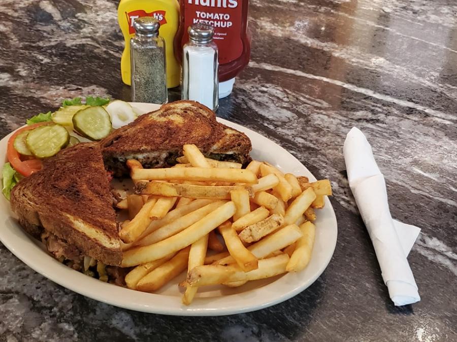 The Hungry Hunter Restaurant Explore Branson